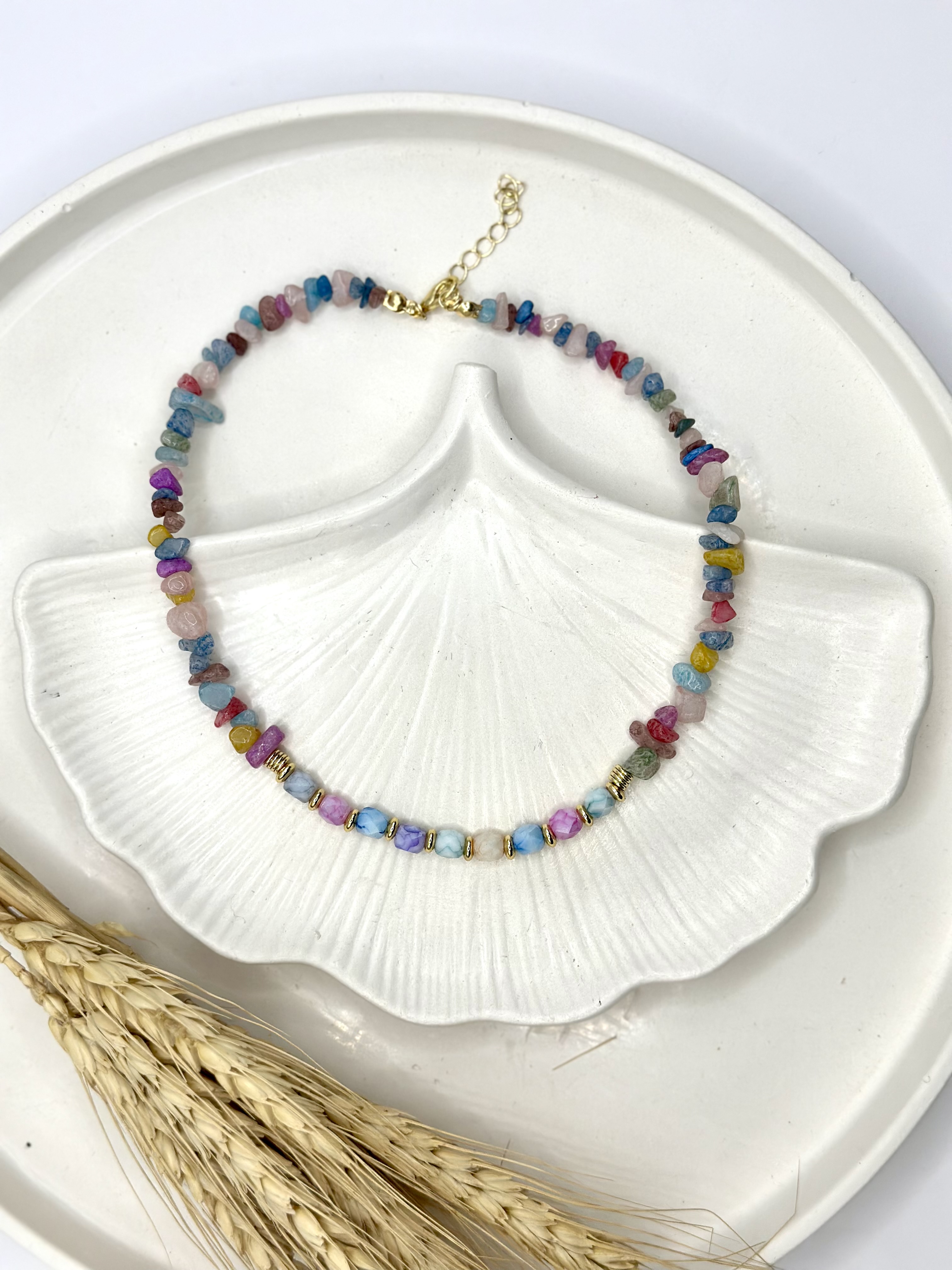 multi color stones necklace