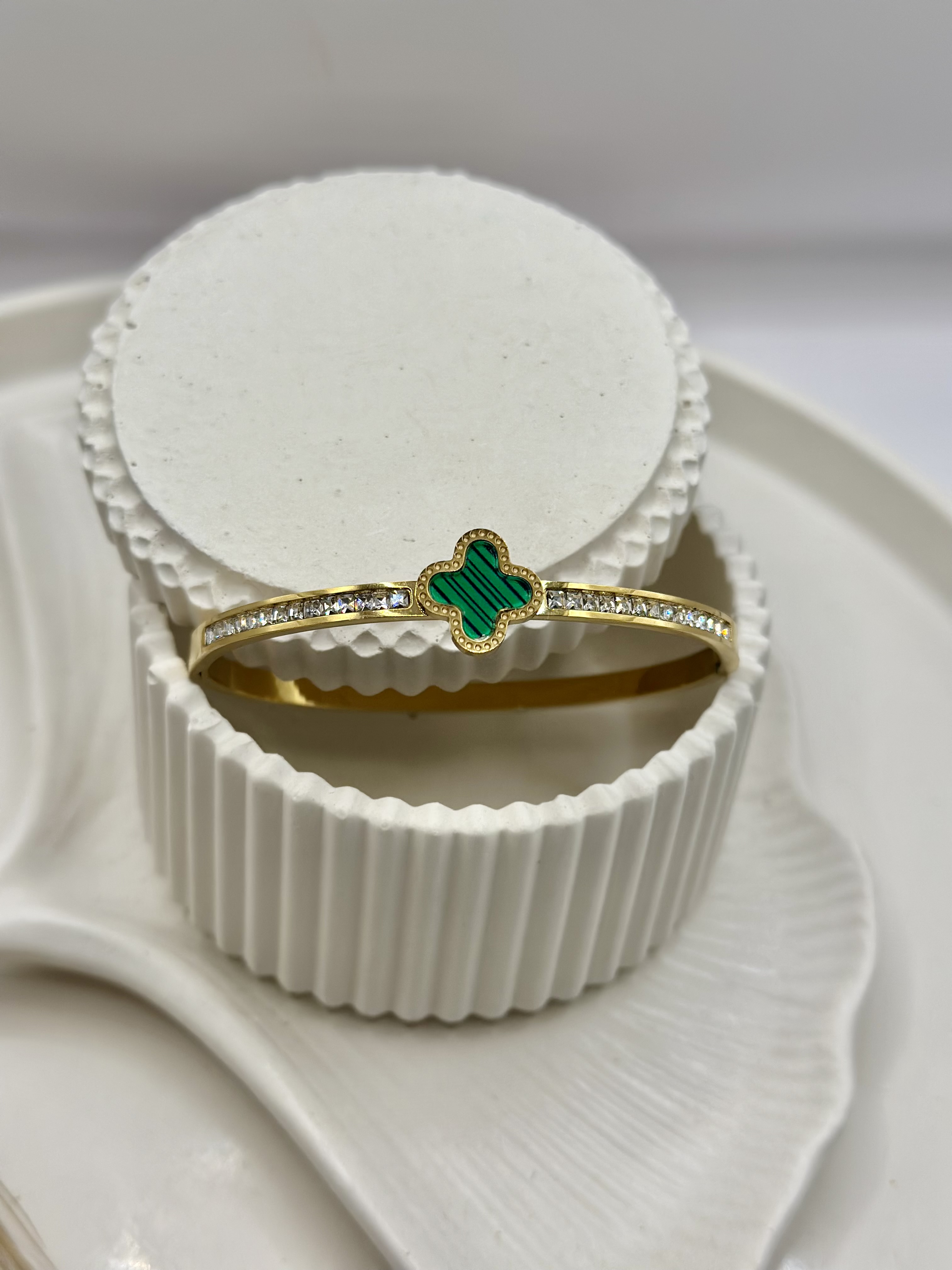 Vankleef bangle