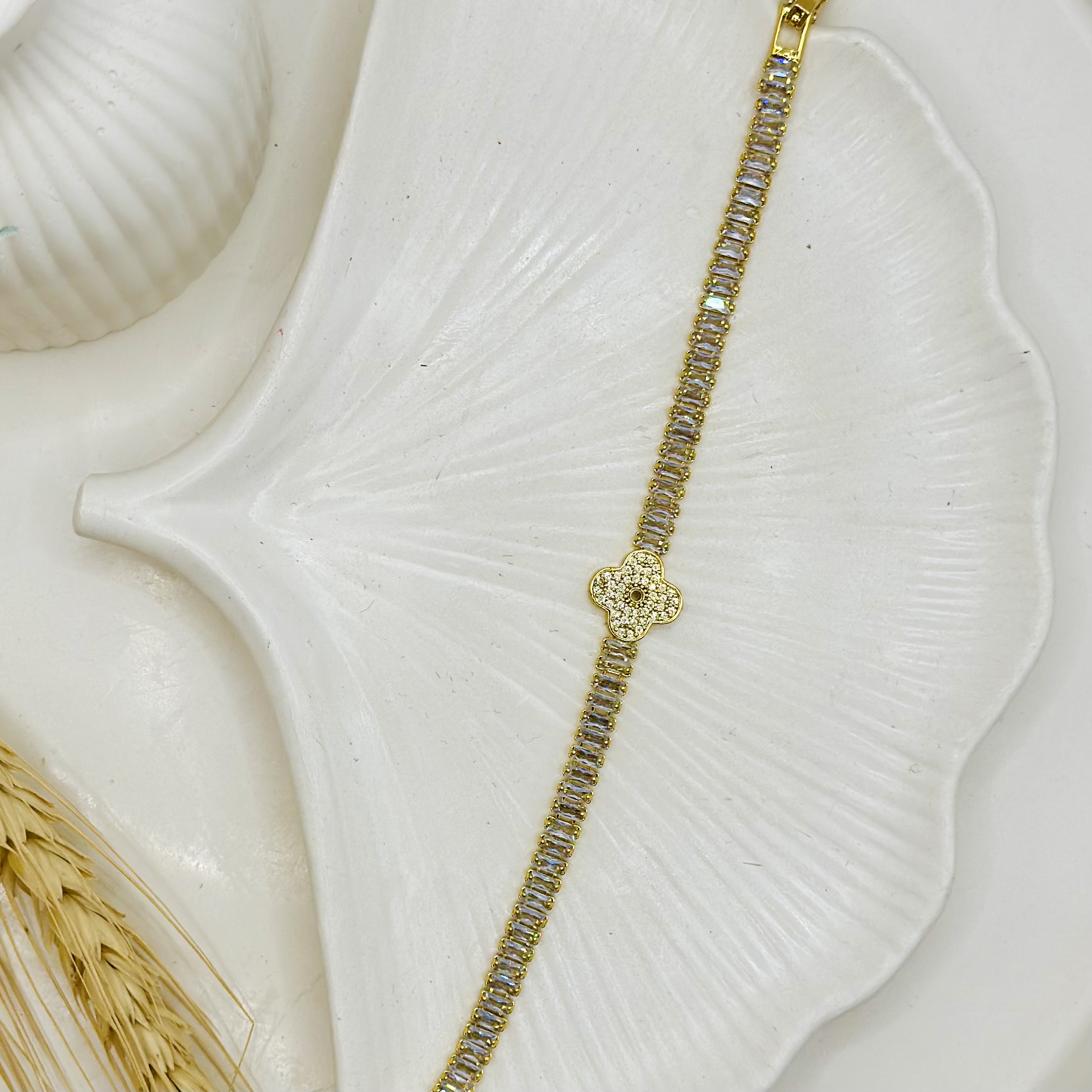 Vankleef tennis bracelet