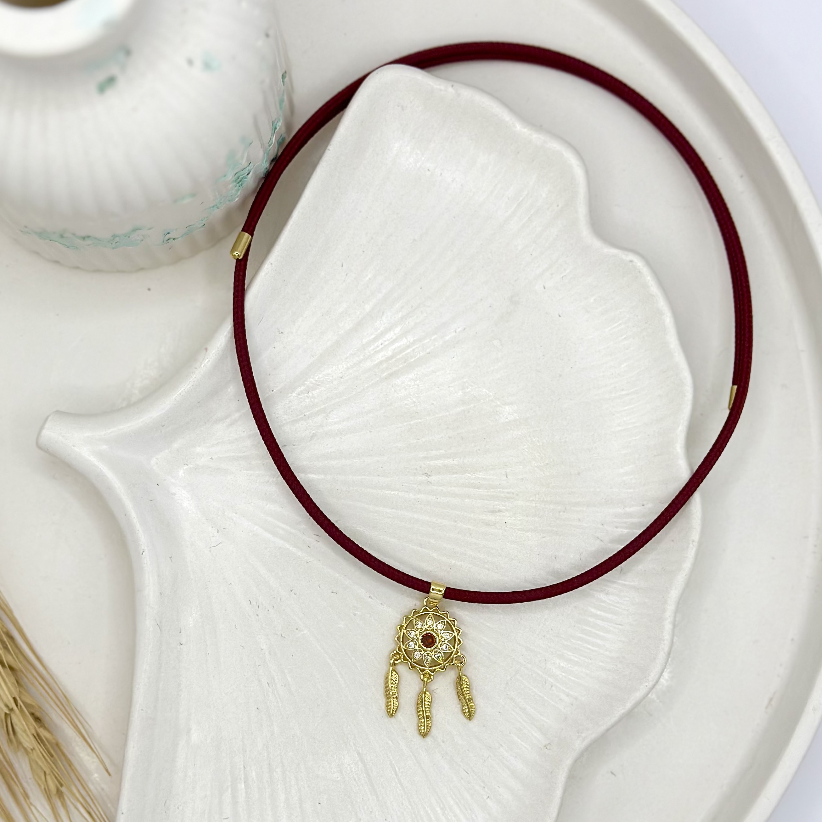 Magnet necklaces
